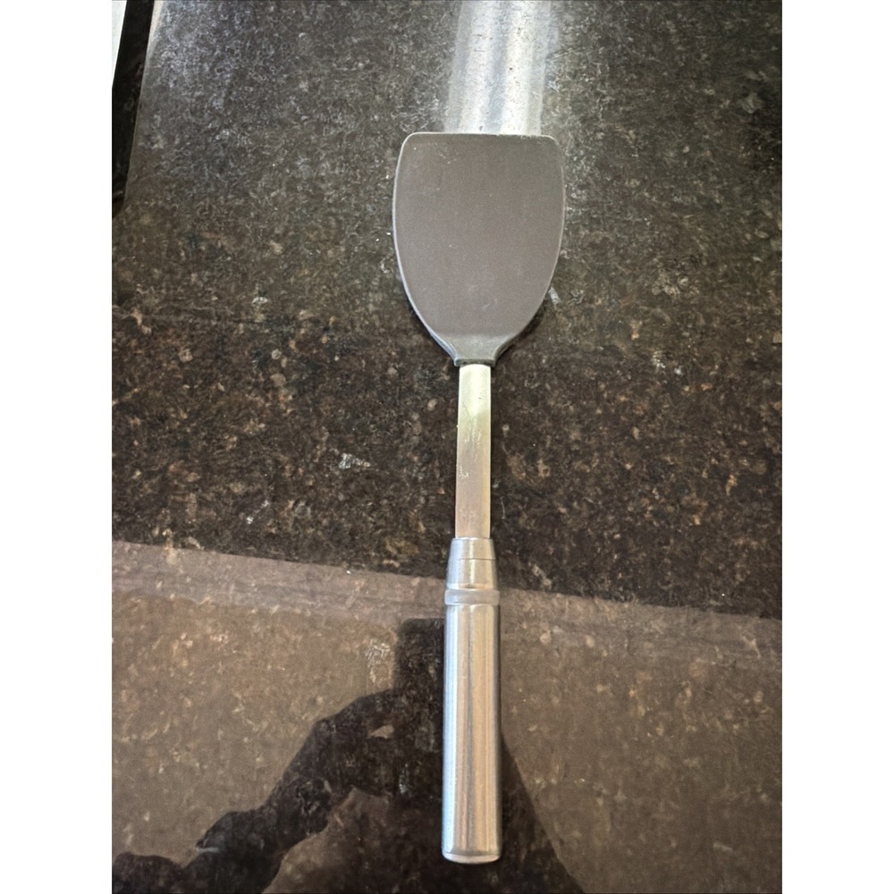 Pampered Chef 19c Stainless Steel Turner Spatula 13.5" Plastic Kitchen Utensil